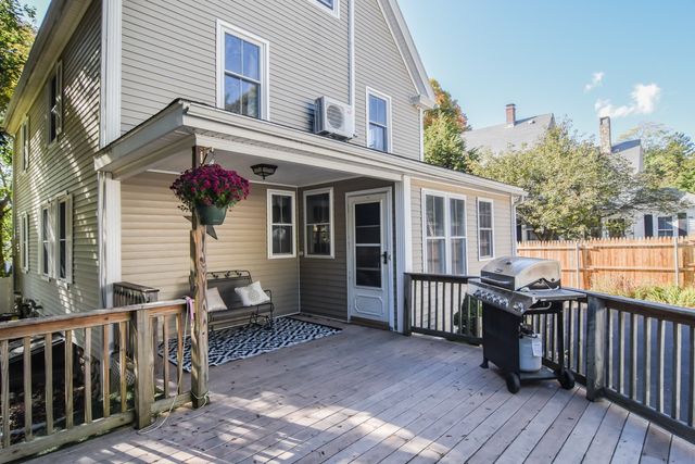 97 Dutcher St, Hopedale, MA 01747