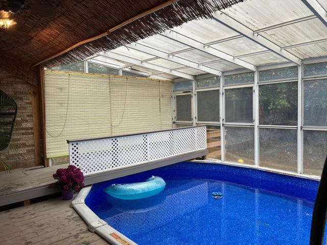 97 Dutcher St, Hopedale, MA 01747