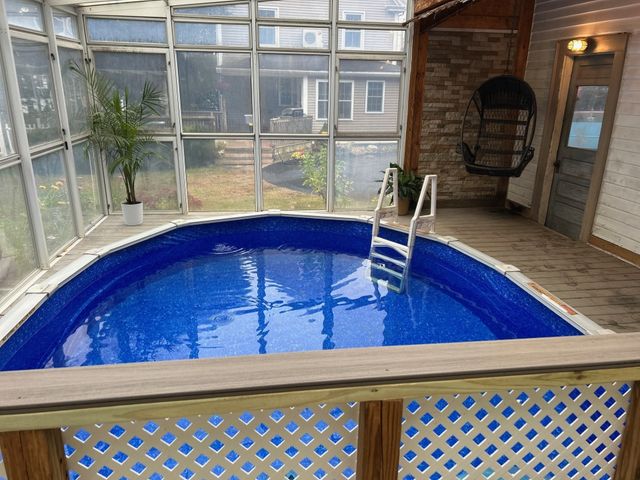 97 Dutcher St, Hopedale, MA 01747