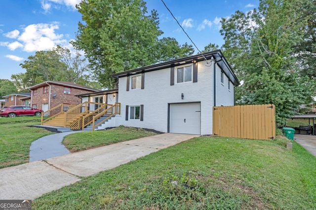 2377 Fontaine Circle, Decatur, GA 30032