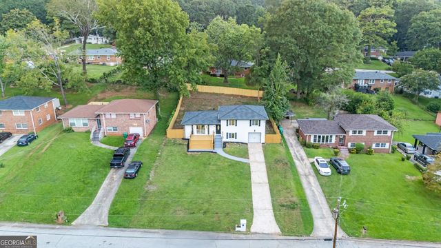 2377 Fontaine Circle, Decatur, GA 30032
