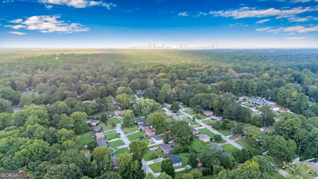 2377 Fontaine Circle, Decatur, GA 30032