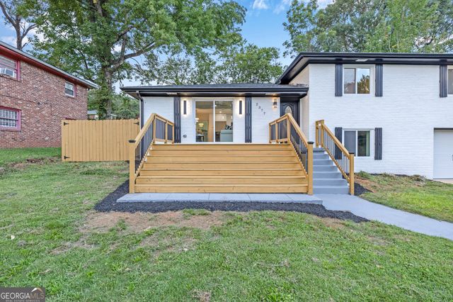 2377 Fontaine Circle, Decatur, GA 30032