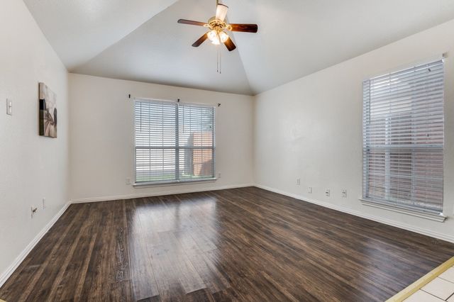 905 Fairbanks Circle, Duncanville, TX 75137