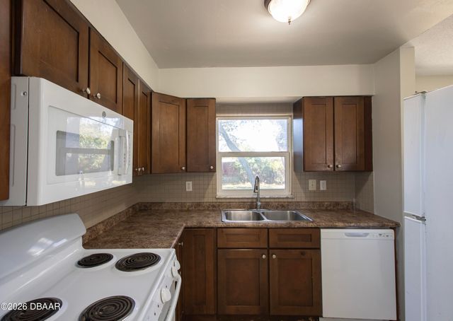 1756 Valencia Avenue, Ormond Beach, FL 32174