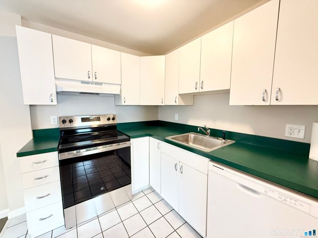 139 Bradley Street C, New Haven, CT 06511