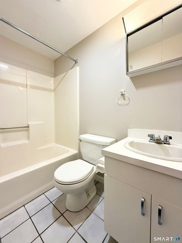 139 Bradley Street C, New Haven, CT 06511