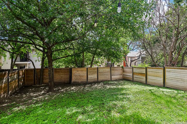 2123 Barlow Oak, San Antonio, TX 78213