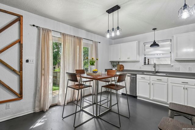 2123 Barlow Oak, San Antonio, TX 78213