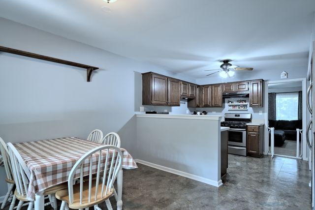 1596 Kirkwood Drive, Geneva, IL 60134