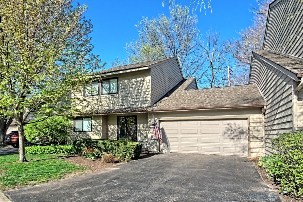 1596 Kirkwood Drive, Geneva, IL 60134