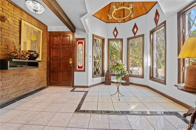 12746 Rolling Hills Drive, Trenton, IL 62293