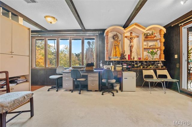 12746 Rolling Hills Drive, Trenton, IL 62293