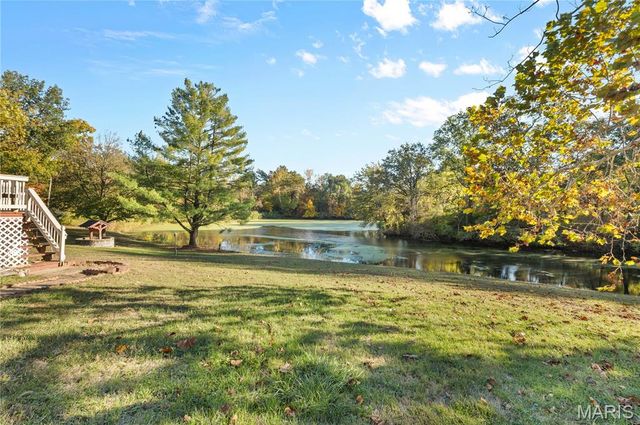 12746 Rolling Hills Drive, Trenton, IL 62293