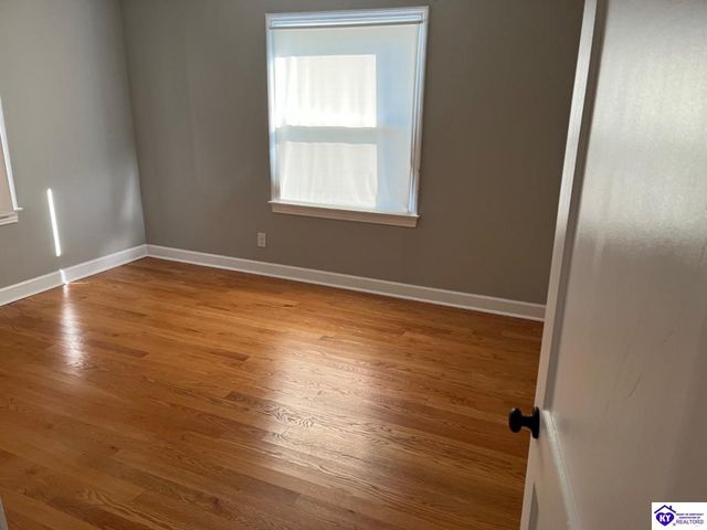 930 N Main Street, Elizabethtown, KY 42701