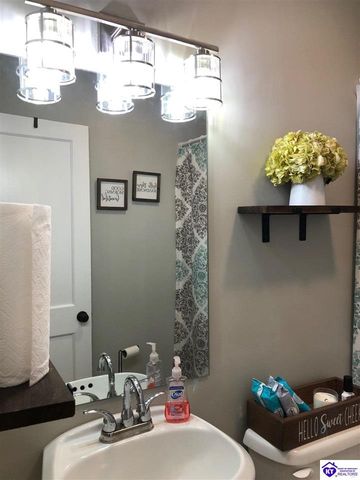 930 N Main Street, Elizabethtown, KY 42701