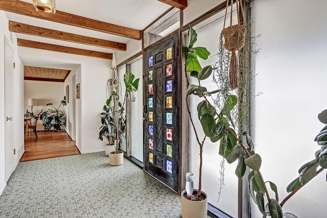 1330 Odlum Drive SE, Albuquerque, NM 87108