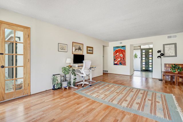 1330 Odlum Drive SE, Albuquerque, NM 87108