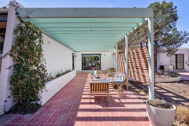 1330 Odlum Drive SE, Albuquerque, NM 87108