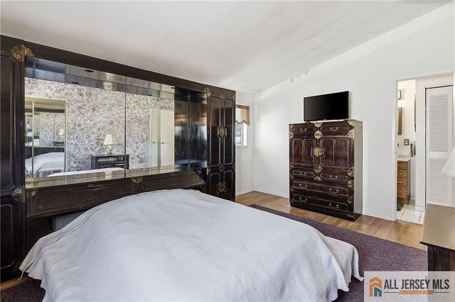 52 Gaub Road, Old Bridge, NJ 08857