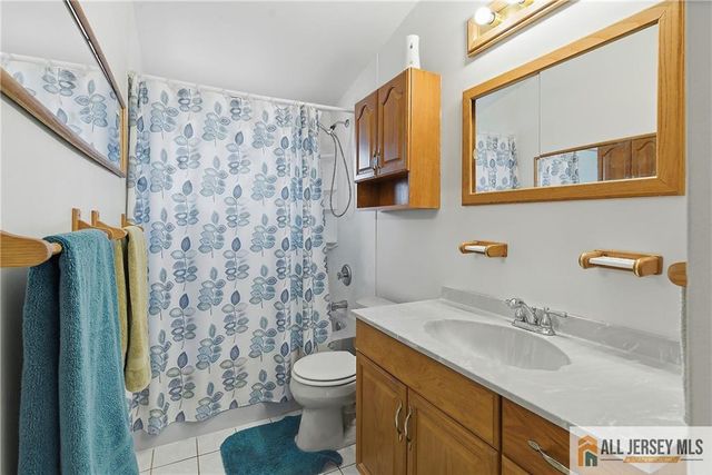 52 Gaub Road, Old Bridge, NJ 08857