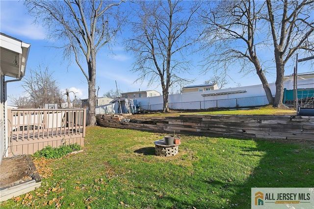 52 Gaub Road, Old Bridge, NJ 08857