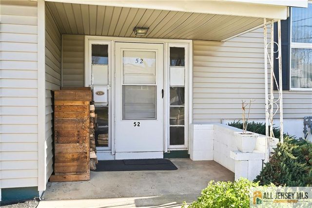 52 Gaub Road, Old Bridge, NJ 08857