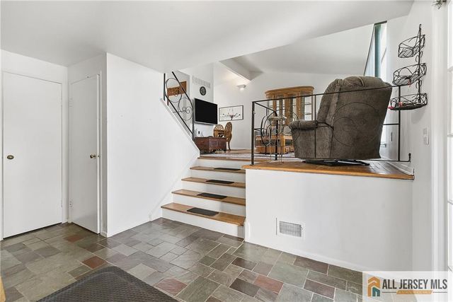 52 Gaub Road, Old Bridge, NJ 08857