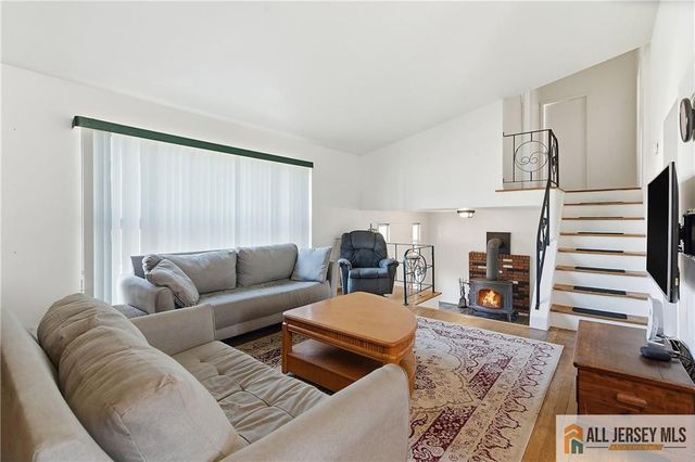 52 Gaub Road, Old Bridge, NJ 08857