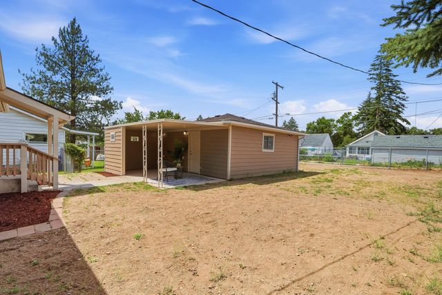 4411 N Whitehouse St, Spokane, WA 99205