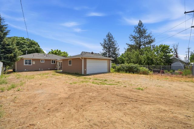 4411 N Whitehouse St, Spokane, WA 99205