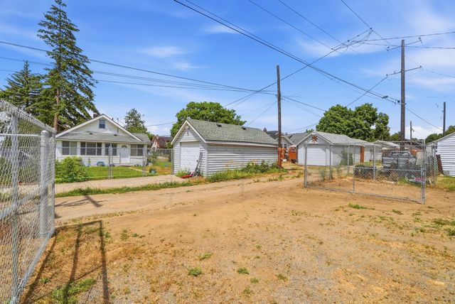 4411 N Whitehouse St, Spokane, WA 99205
