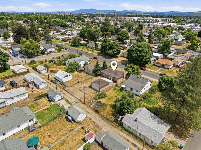 4411 N Whitehouse St, Spokane, WA 99205