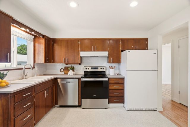 4411 N Whitehouse St, Spokane, WA 99205