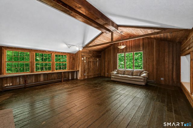 4 Scatacook Trail, Weston, CT 06883