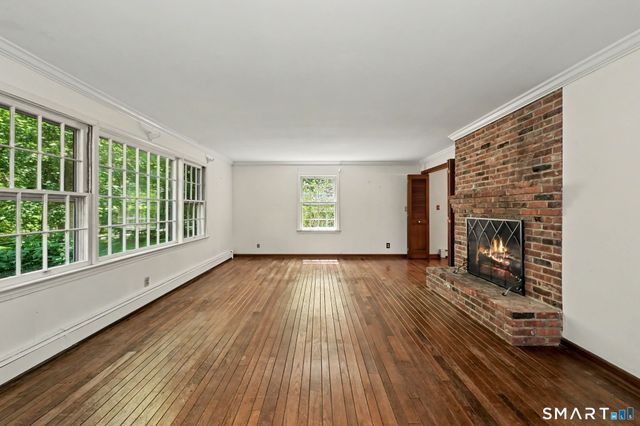 4 Scatacook Trail, Weston, CT 06883