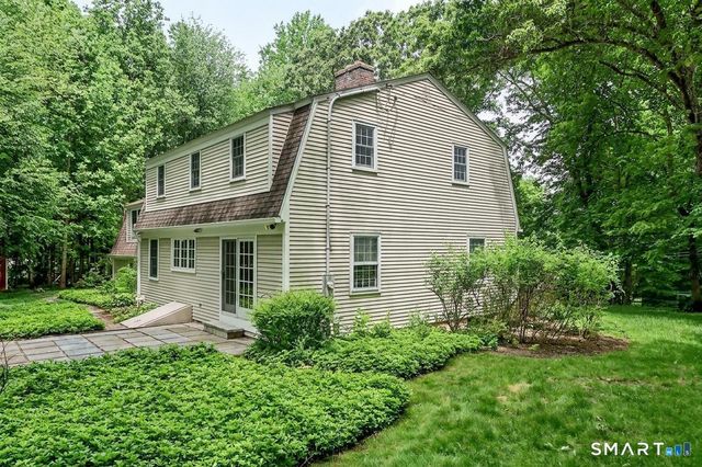 4 Scatacook Trail, Weston, CT 06883
