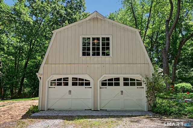 4 Scatacook Trail, Weston, CT 06883