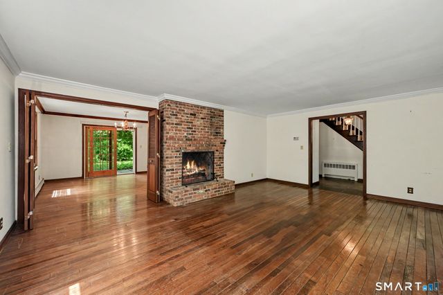 4 Scatacook Trail, Weston, CT 06883