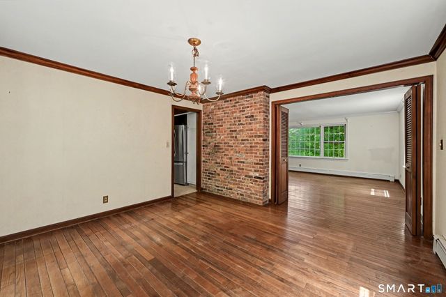 4 Scatacook Trail, Weston, CT 06883