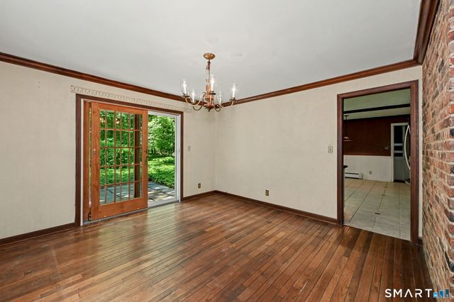 4 Scatacook Trail, Weston, CT 06883