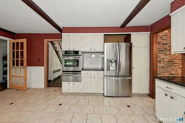 4 Scatacook Trail, Weston, CT 06883