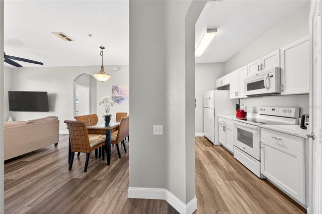 8100 PRINCESS PALM LANE 201, Kissimmee, FL 34747