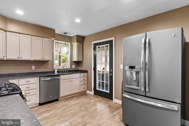 23 S 24TH ST, Camp Hill, PA 17011