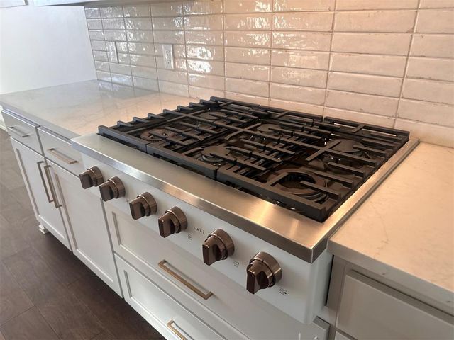 8100 Amber Ridge Drive, Edmond, OK 73034