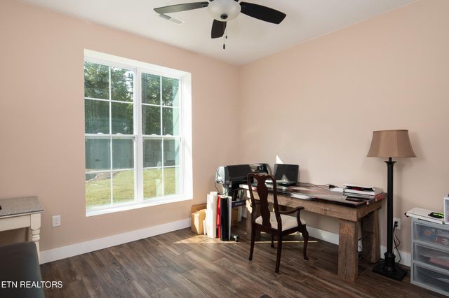 255 Crest View Drive, Sunbright, TN 37872