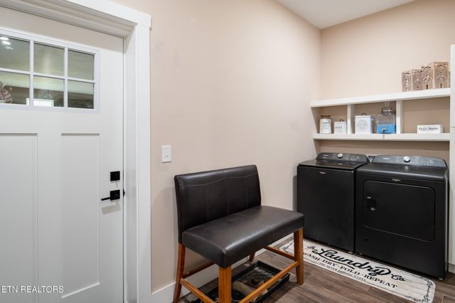 255 Crest View Drive, Sunbright, TN 37872