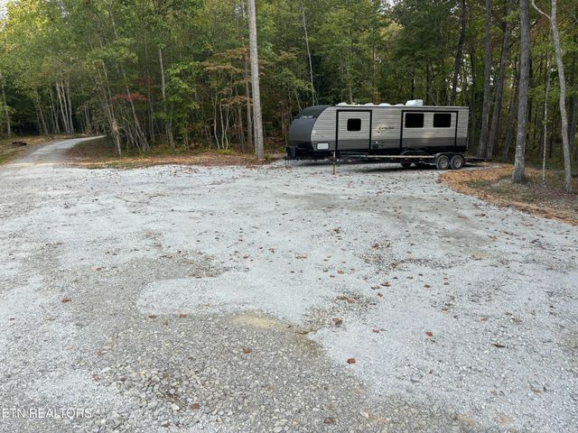 255 Crest View Drive, Sunbright, TN 37872