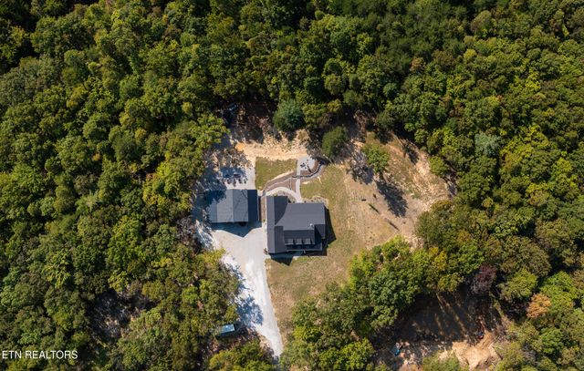 255 Crest View Drive, Sunbright, TN 37872