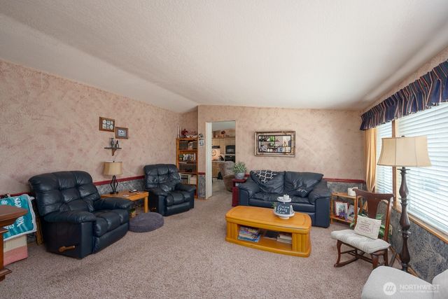 307 Hilltop Circle, Ephrata, WA 98823